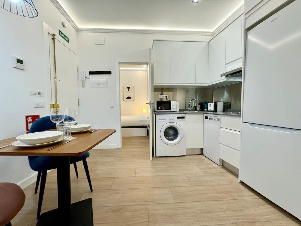 Plaza Mayor Cozy Private Apartment With Ac Madrid Exteriör bild