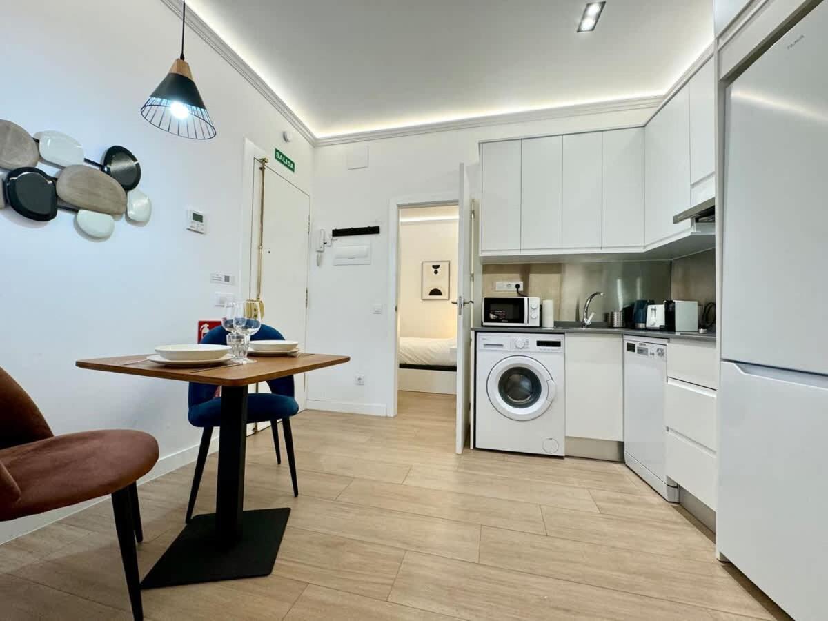 Plaza Mayor Cozy Private Apartment With Ac Madrid Exteriör bild
